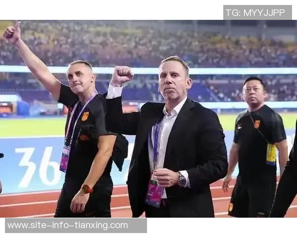 国足借鉴男篮经验聘本土教练未来成绩将向中国男篮致敬